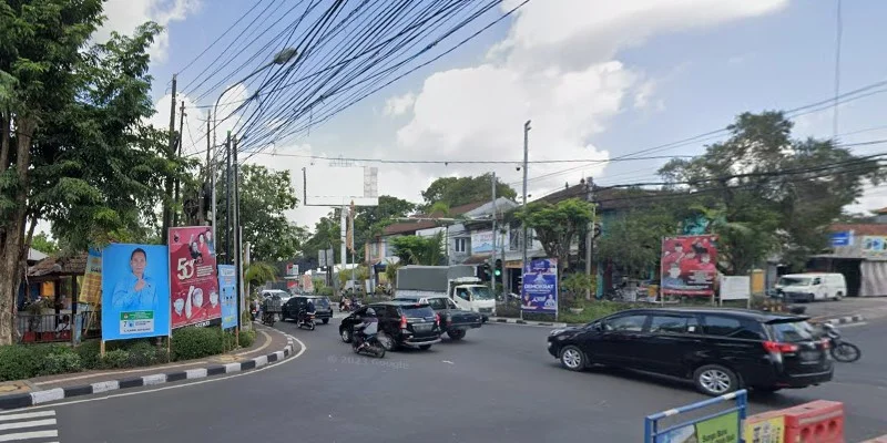 10. Pos Polisi Simpang Ahmad Yani