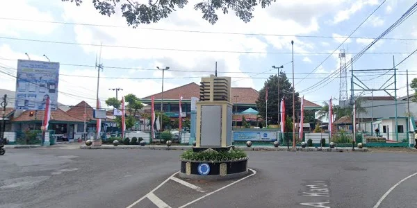 11. Pertigaan PLN Rayon Banyuwangi