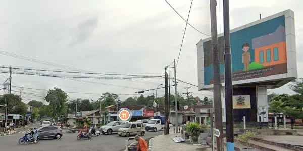 2. Taman Batik Tampangsono