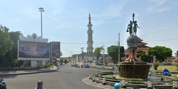 5. Tugu Nelayan Cilacap