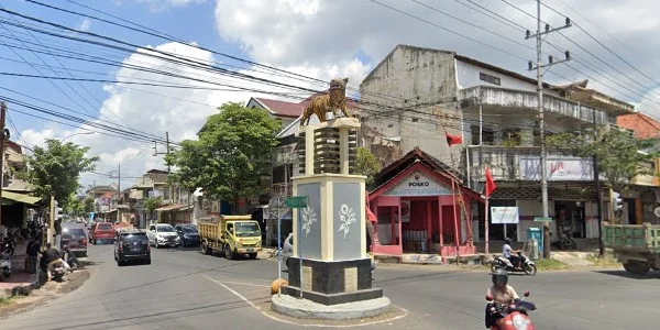 7. Patung Macan Jajag