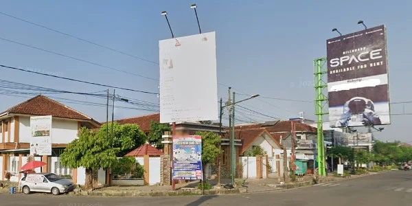 7. Simpang Tugu Banjarnegara