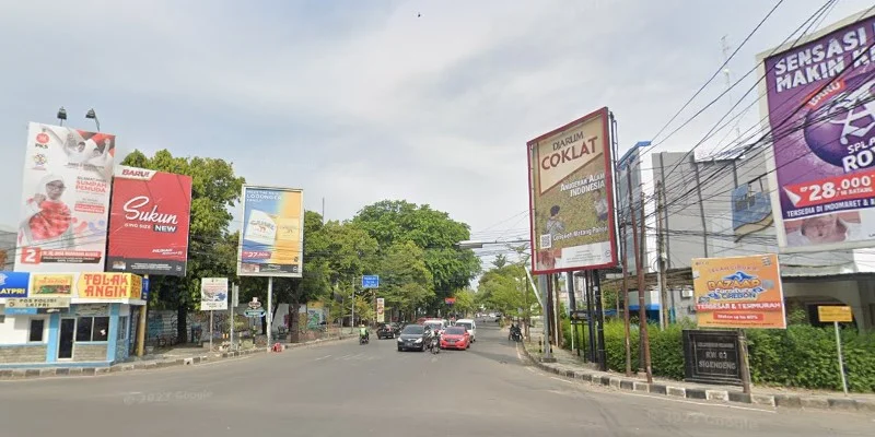 9. Perempatan Pos Polisi Taman Pajak