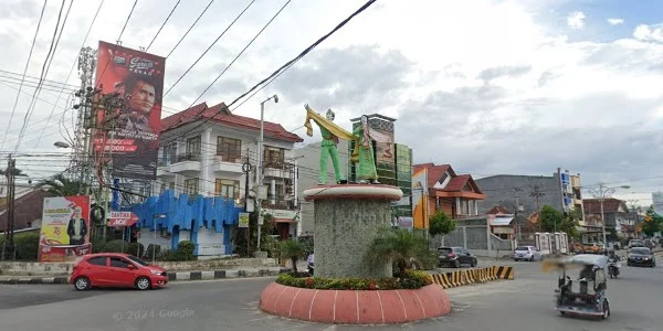 1. Bundaran Tugu Saronde