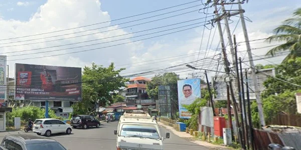 1. Kawasan Monumen Sam Ratulangi