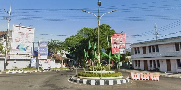 1. Kawasan Yummy Cake & Pizza