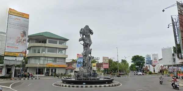 1. Pos Polisi Tugu Lawet