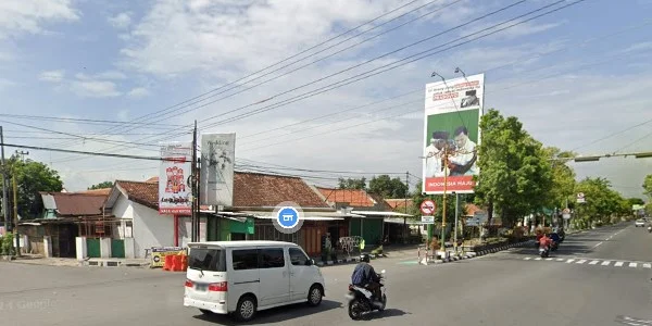 1. Simpang Masjid Agung Al Aqsha