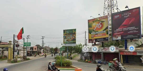 1. Taman Bunderan Gubug