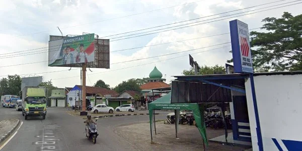 10. Sekitar Pos Polisi Sukomoro