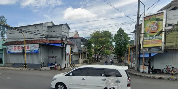 12. Simpang SMPN 1 Yosowilangun