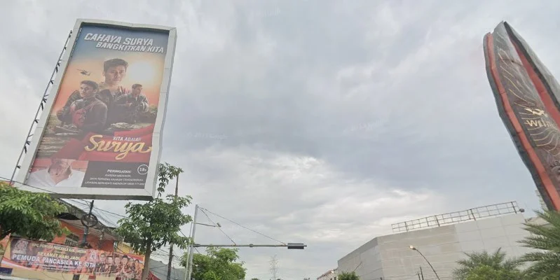 2. Simpang Tugu Sumilang Gandring