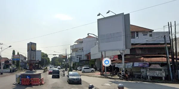 2. Tugu PKK Patebon