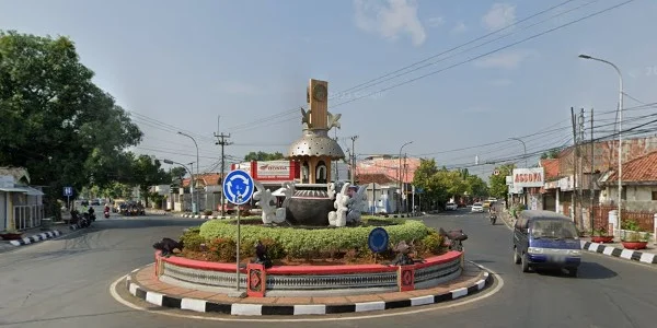 3. Bundaran Adipura Indramayu