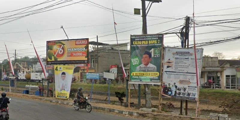 3. Tugu Perjuangan Semboro