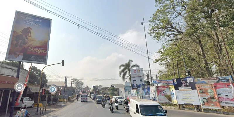 8. Dekat Jembatan Kaliputih