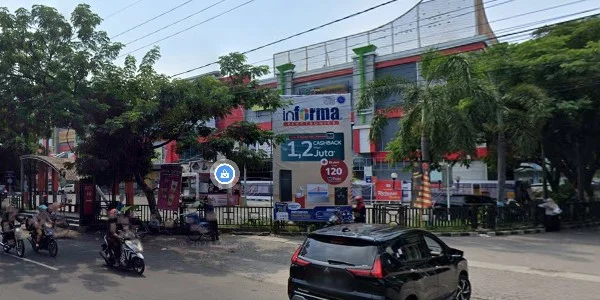 9. Kawasan Lamongan Plaza