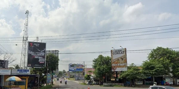 1. Kawasan Tugu Marlin