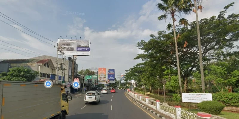 13. Sekitar Taman Madukoro