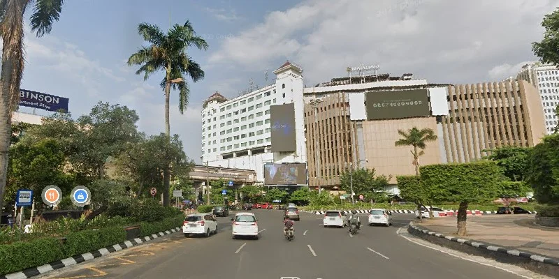 9. Kawasan Lapangan Pan