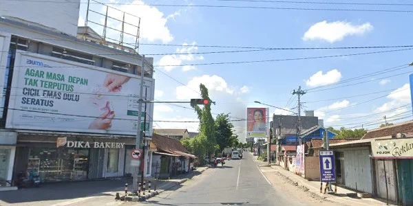 1. Perempatan Ngemplak