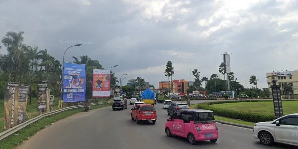 2. Bundaran Alam Sutera