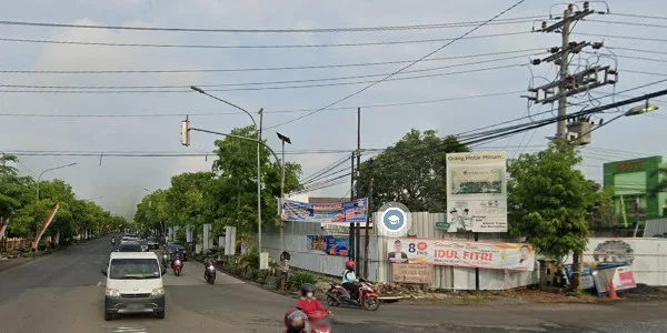 2. Perempatan Taman Tiara Sachari