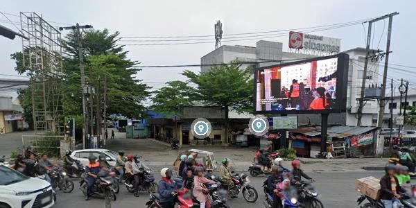 7. Simpang Durenan