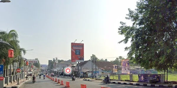 8. Kawasan Taman Endog