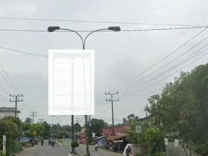 Jalan Depan Warung Nasi Porang