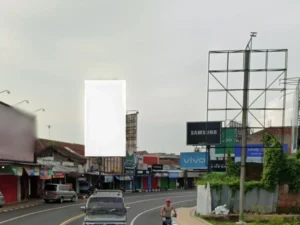Jalan Letjen Suwarto (akses utama ke arah Jawa Tengah dan Banjar)