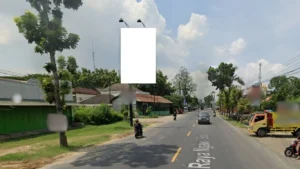 1. Jl. Raya Ngawi - Solo