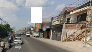 3. Jl. Raya Gadobangkong