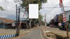 4. Jl. Dewi Sartika Atas