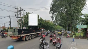 4. Jl. Raya Madiun - Surabaya