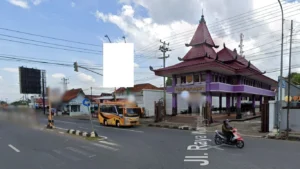 7. Ngadirojo - Giriwoyo