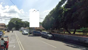 3. Jl. Mayjen Sutoyo
