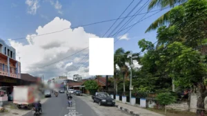3. Jl. Raya Manado - Bitung 