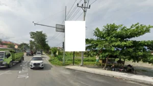 4. Jl. Poros Palu - Mamuju