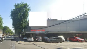 1. SEWA VIDEOTRON SURABAYA Jl. Panglima Sudirman