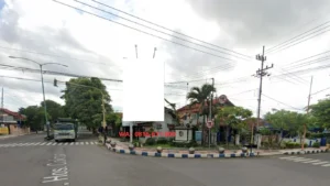 2. Jl. Hos. Cokroaminoto (Baliho) 