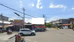 4. Jl. Tembok Dukuh (billboard)