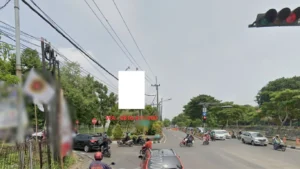 6. Jl. Joyoboyo (baliho)