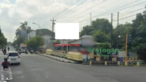 3. Jl.Sudarman ( Billboard )