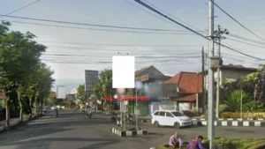 5. Jl. Brigjend Katamso ( Baliho )
