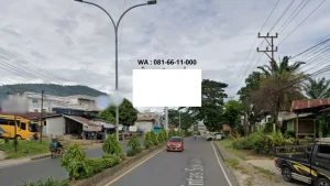 7.  Jl. Green Garden ( Billboard )